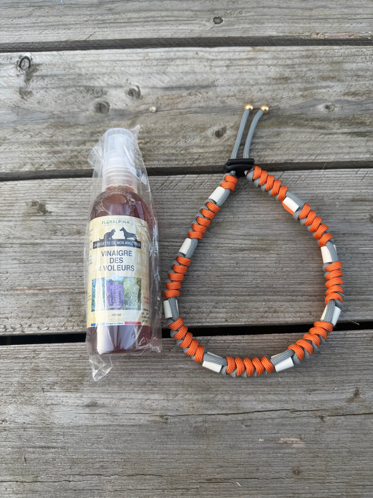 Pack anti-parasitaire (collier anti-tiques naturel + vinaigre des 4 voleurs)