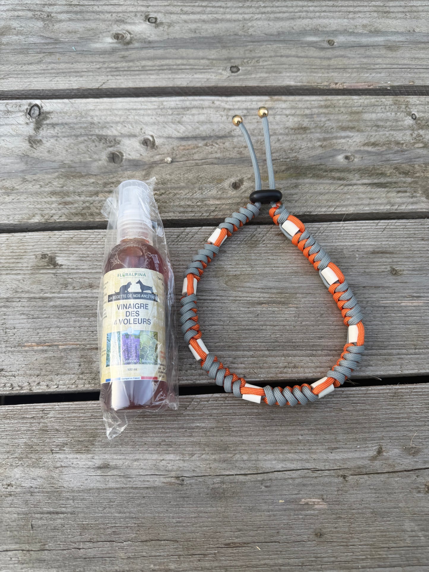 Pack anti-parasitaire (collier anti-tiques naturel + vinaigre des 4 voleurs)