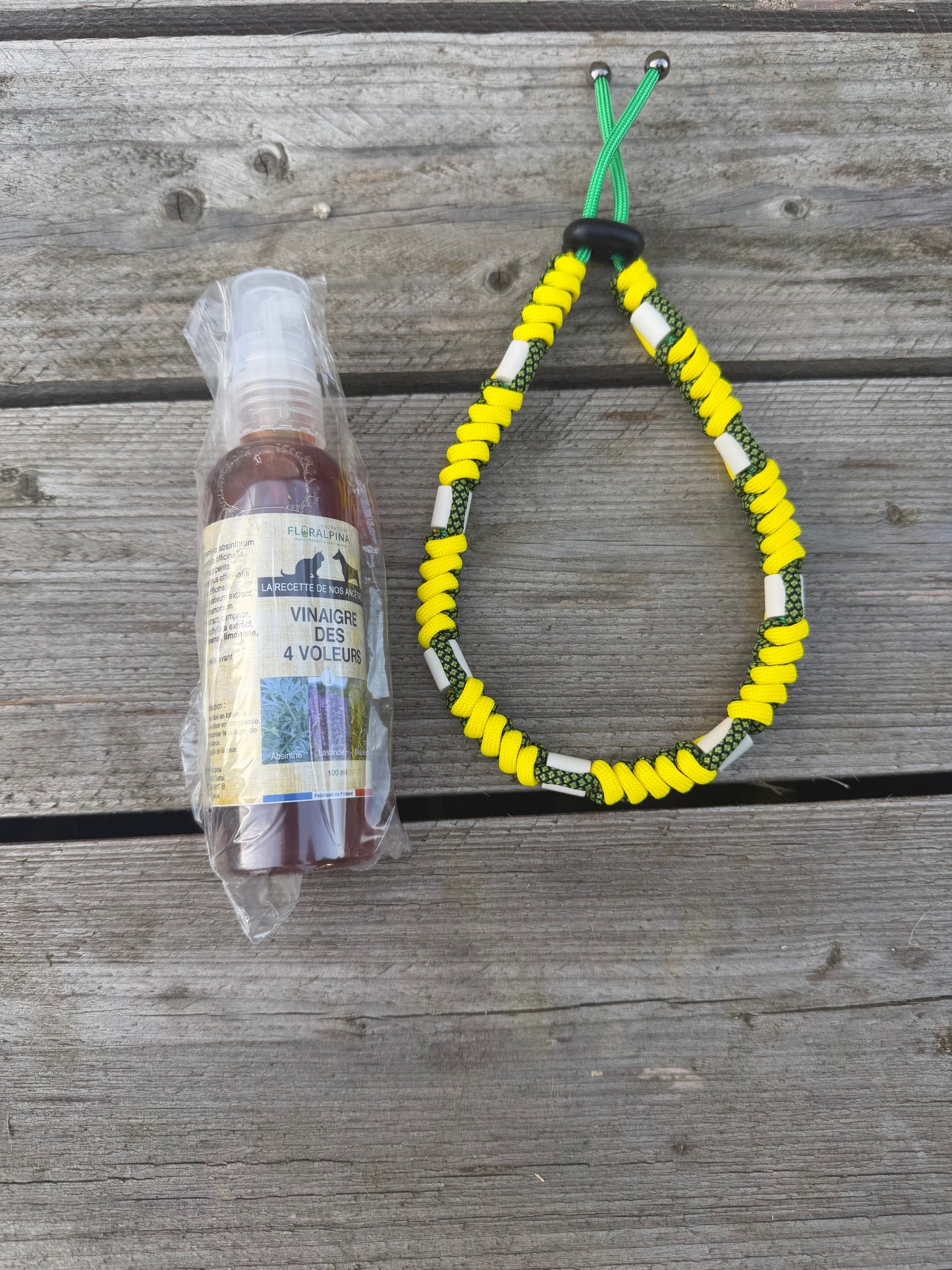 Pack anti-parasitaire (collier anti-tiques naturel + vinaigre des 4 voleurs)