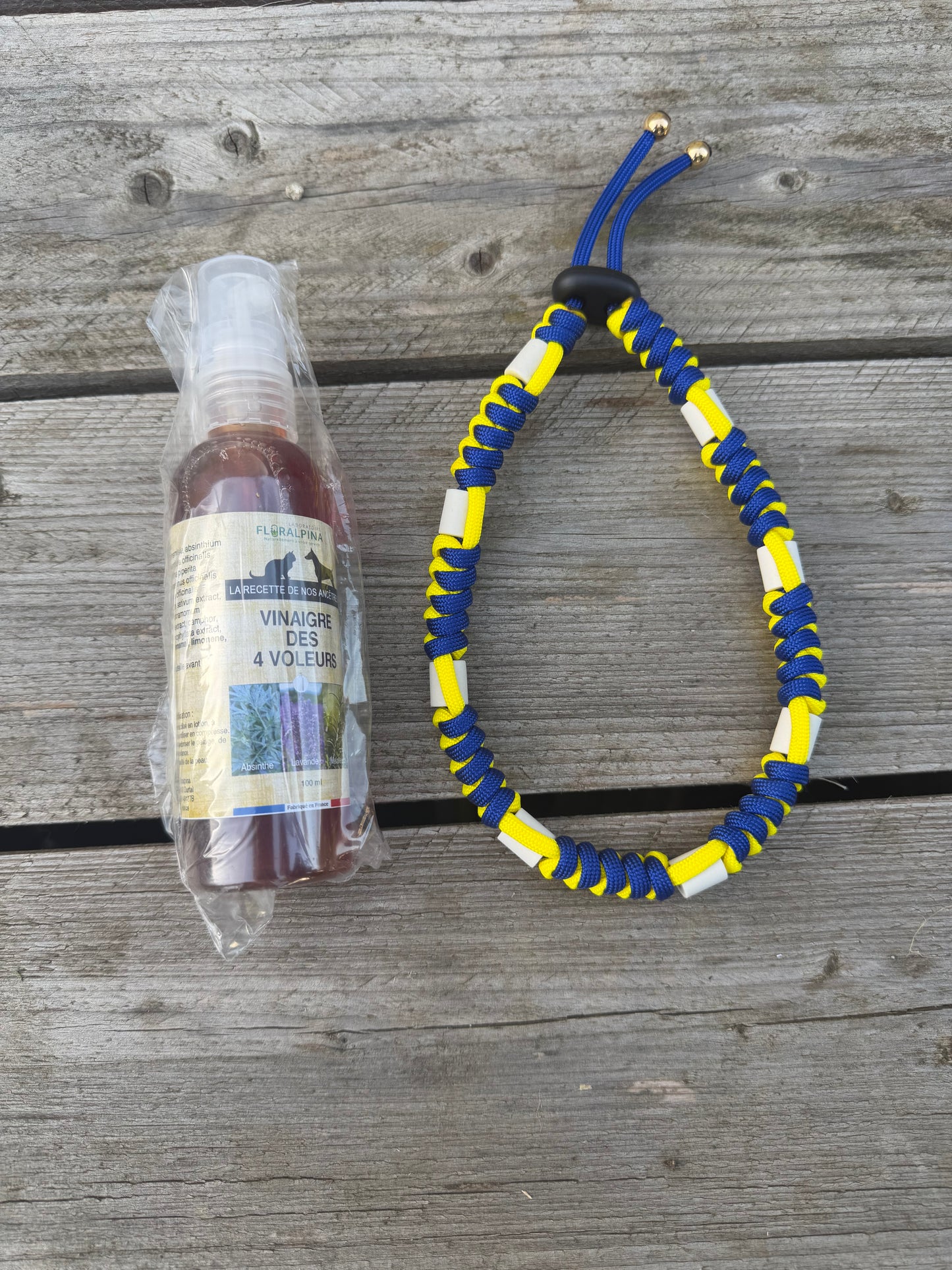Pack anti-parasitaire (collier anti-tiques naturel + vinaigre des 4 voleurs)