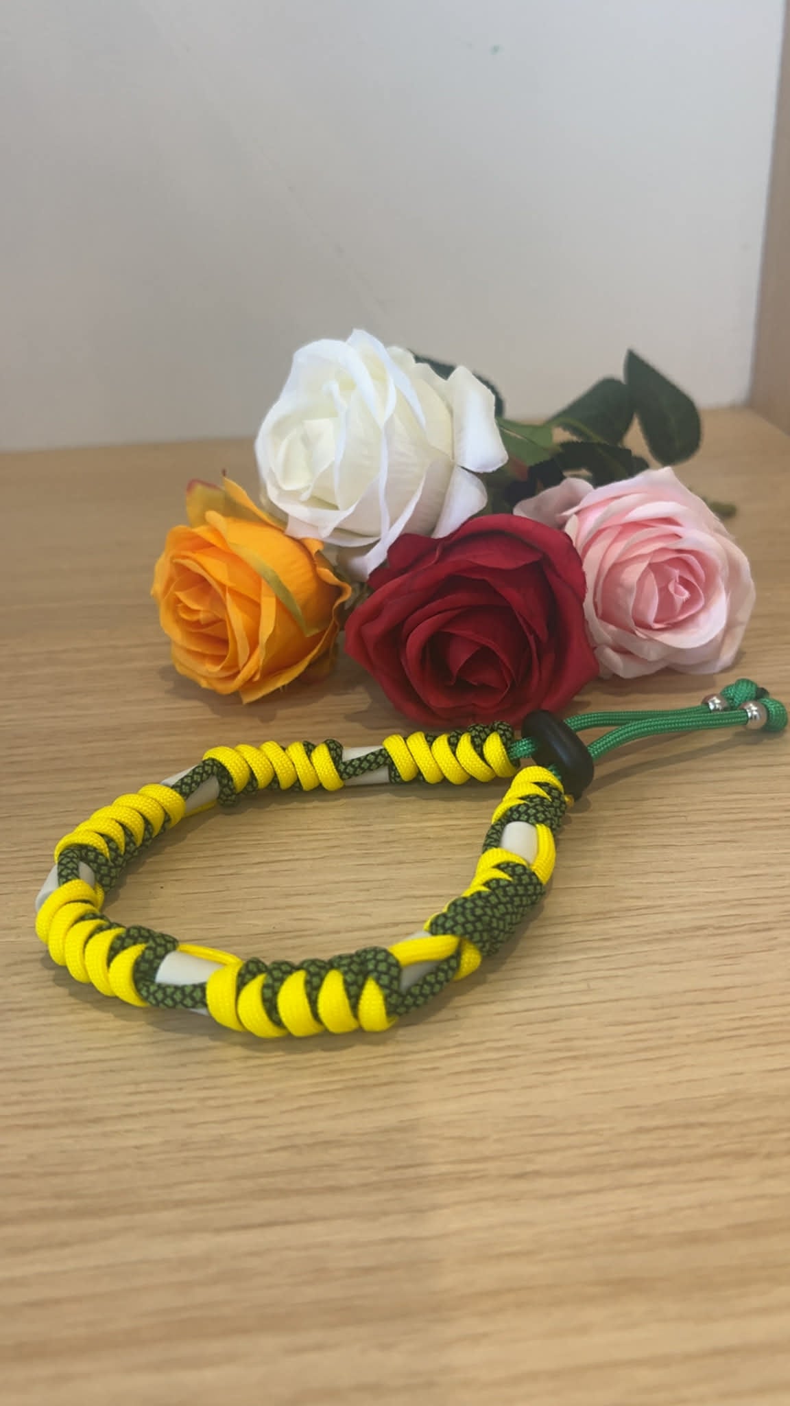 collier anti tiques naturel pour chien en céramique EM
