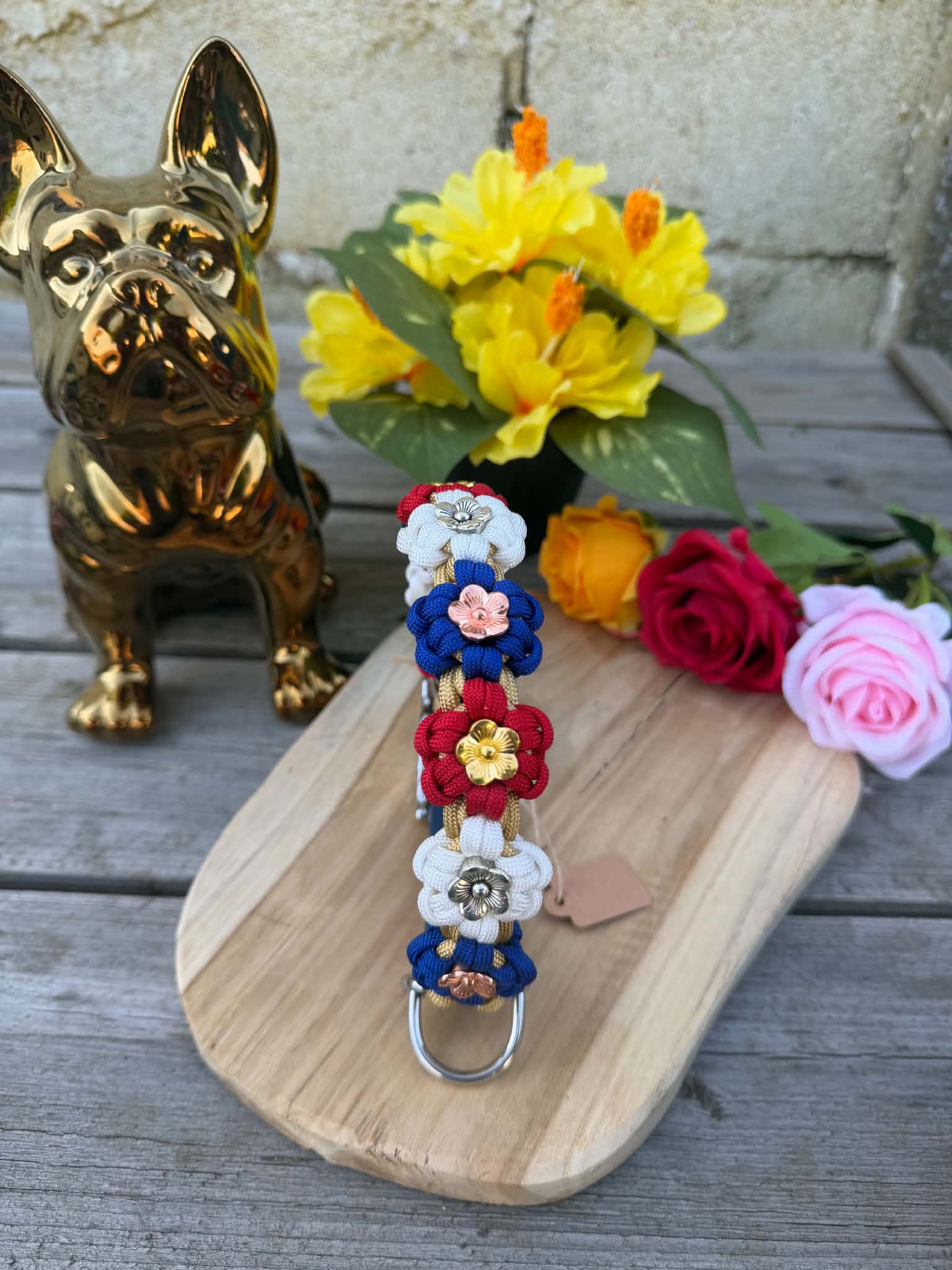 Collier pour petit ou grand chien modèle FLORAL aux couleurs bleu blanc et rouge