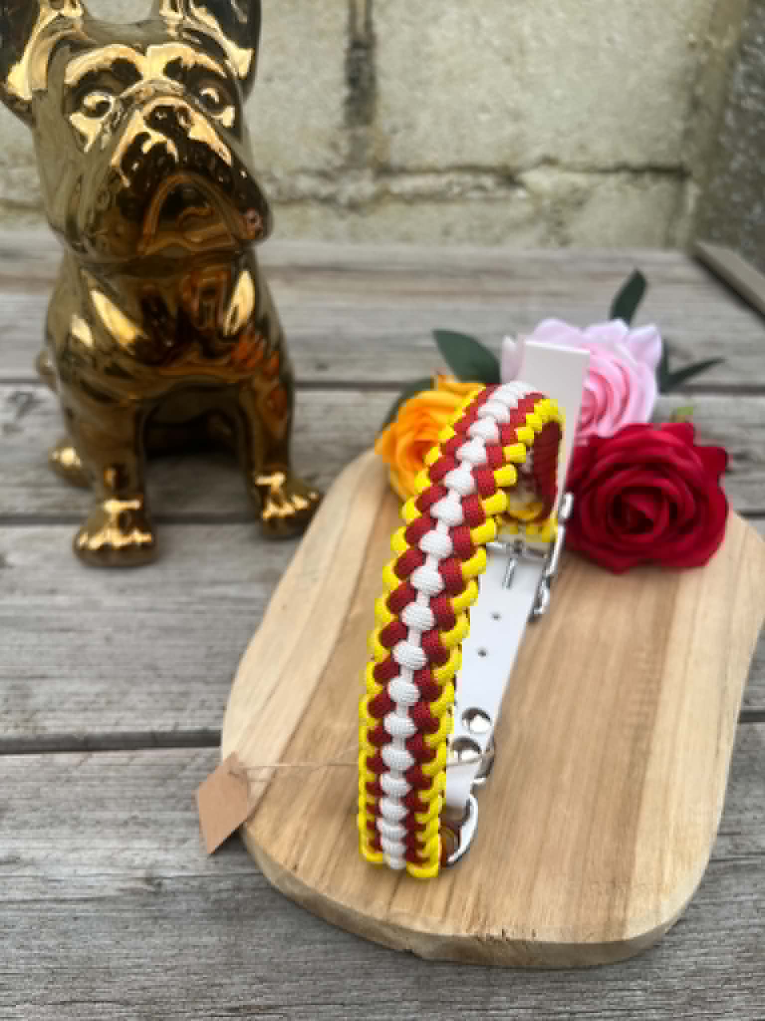 Collier sur mesure en paracorde fine modèle SLIM tressage rouge et jaune vif